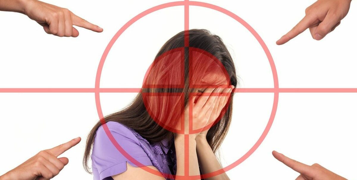 Mi az a cyberbullying, vagyis az online zaklatás? Szülőknek kötelező olvasmány.